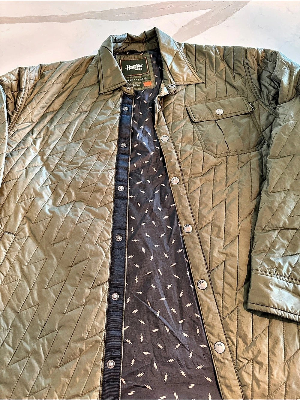 Howler Bros Heed the Call Quilted Shirt Jacket in Green Size Large